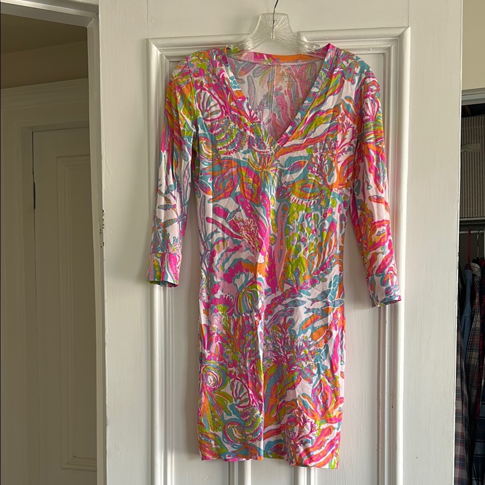 Lilly Pulitzer v-neck dress (XS)
